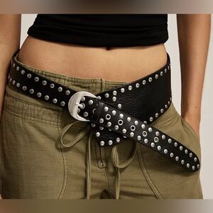 Free People NWT Jagger Hip Belt Leather Black size M/L